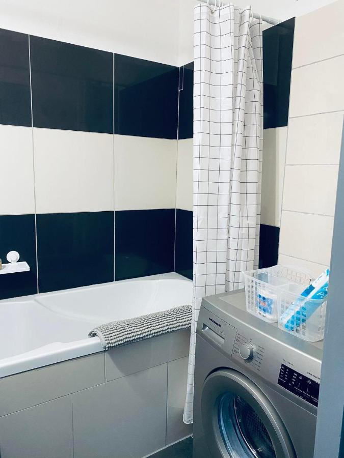 Charles Apartman Balatonfured Lägenhet Exteriör bild